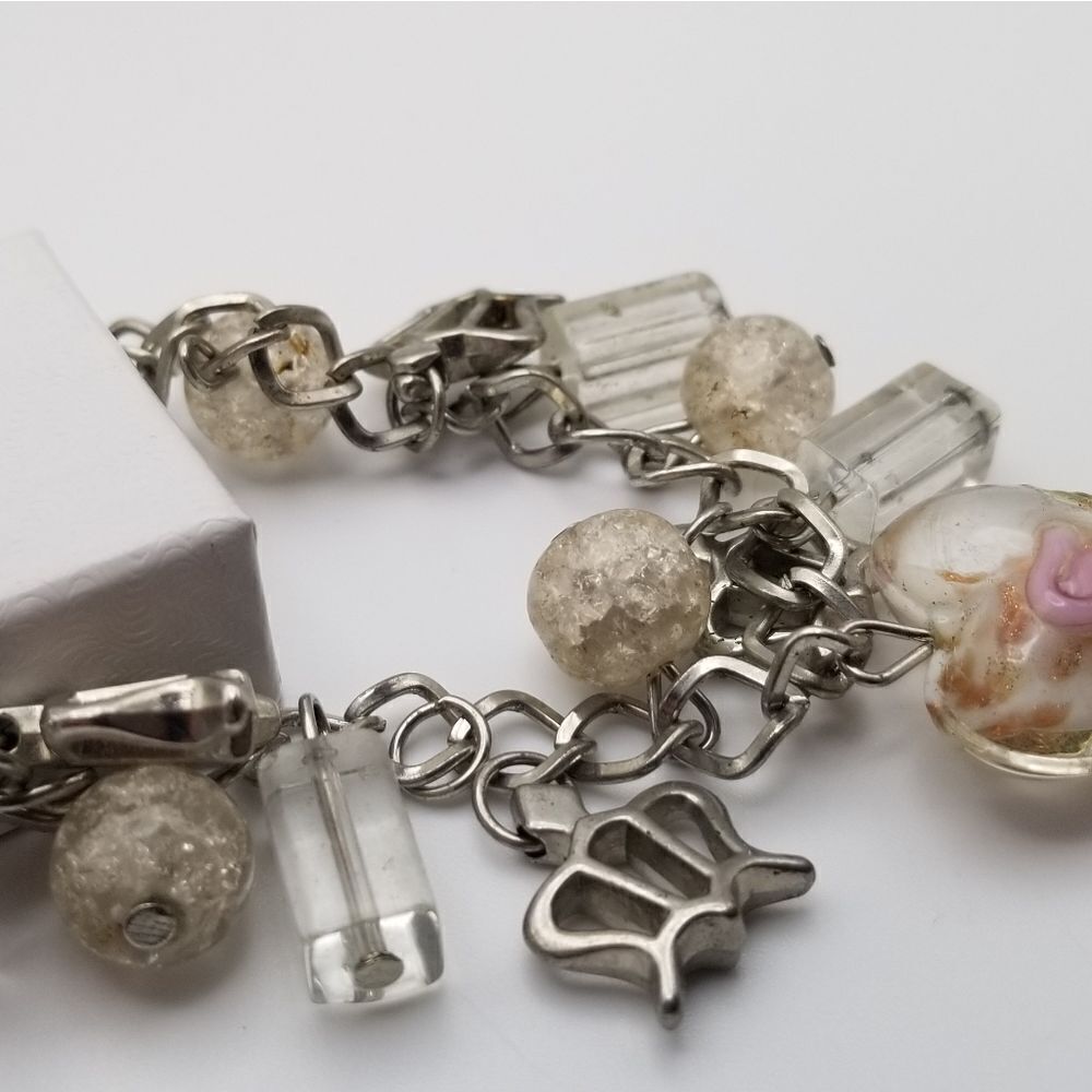 Queen for a day handblown glass heart cottagecore floral charm bracelet 🤩 H